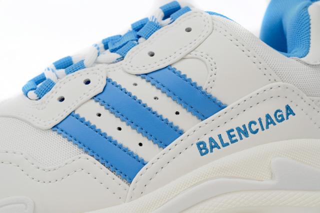 A  x B Triple S White And Blue 712764 W2ZB3 9040
