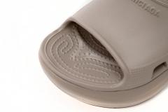 B x Crocs Pool Slide Sandal Beige 677386W1S8E2500