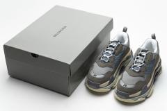 B Triple S Grey 483513 W06E1 1259