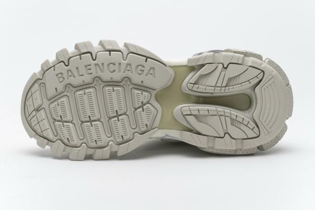 B Track.2 Sneaker White 570391 W2GN2 9000