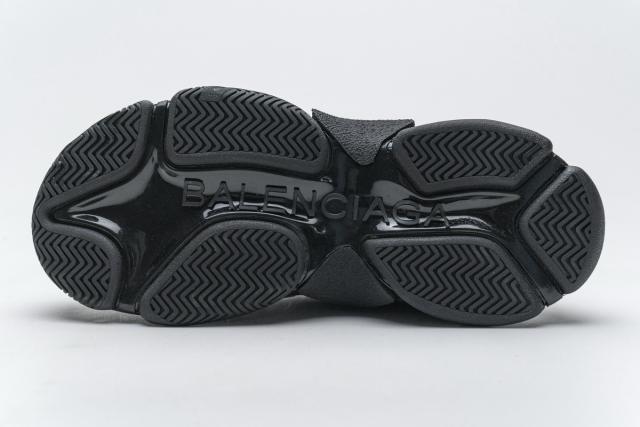 B Triple S Black 524039 W06E2 2020
