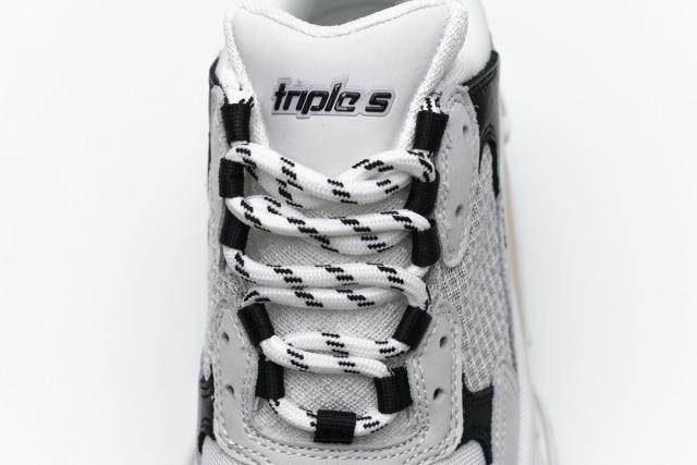 B Triple S Black Grey 584088 W06E2 1769