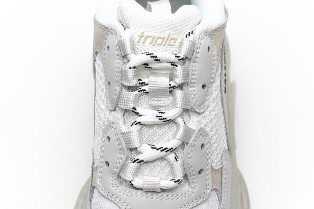 B Triple S White 544351 W09E1 9000