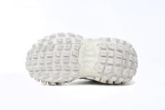 B Defender Light Beige 685613W2RAA9110