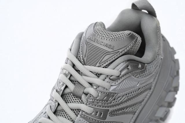 B Defender Grey 685613W2RA61200