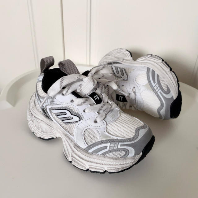 Large mesh breathable non-slip sneakers for Kids 5 colors