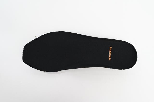 B 3XL Sneaker in All Black Orange 734731W3XL31178