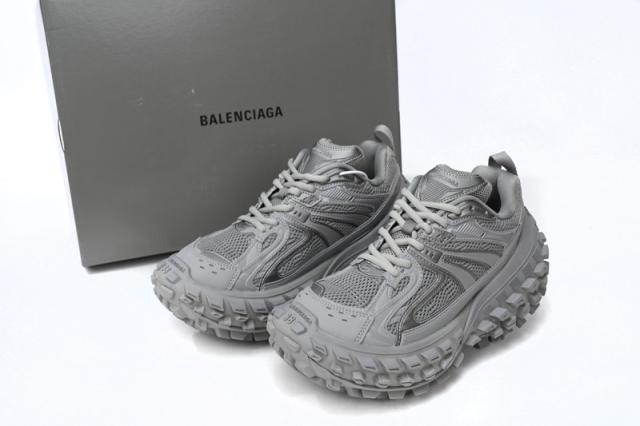 B Defender Grey 685613W2RA61200