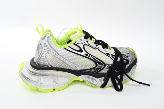 B 3XL Sneaker in Black And White Yellow 734734W3XL69031