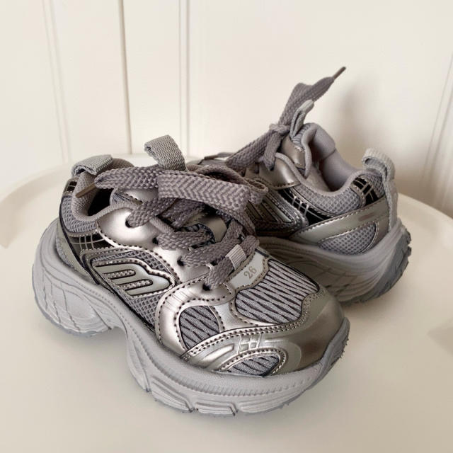 Large mesh breathable non-slip sneakers for Kids 5 colors