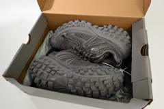 B Defender Black Gray 685611W2RA63000