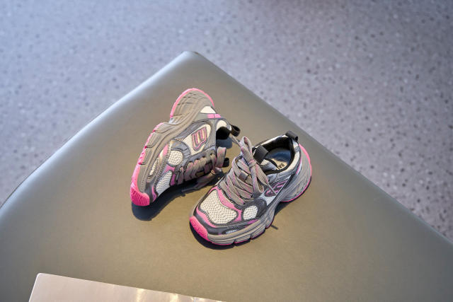 Retro Thick Sole Non-slip Tire Shoes sneakers for Kids 6 colors