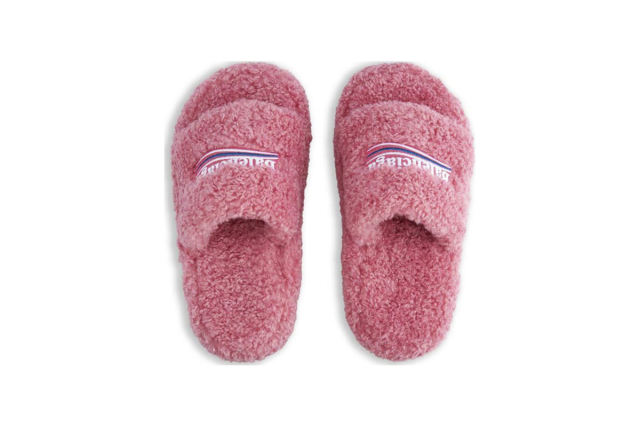 B Furry Slide Pink 654261W2DO15596
