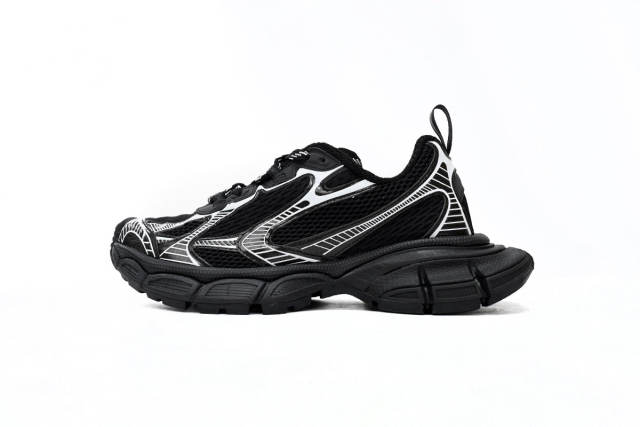 B 3XL Sneaker in Black - 734731W3XL11090