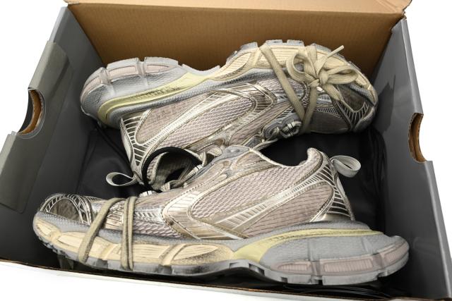 B 3XL Sneaker in Light Beige 734734W3XL49191