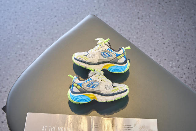 Retro Thick Sole Non-slip Tire Shoes sneakers for Kids 6 colors