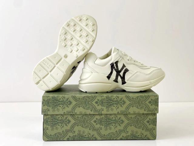 Mickey Mouse Love Letter Printed Thick Bottom Low Top Sneakers for Kids 5 colors