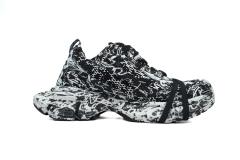 B 3XL Sneaker in Black Graffiti 734731 W3XDC 0236