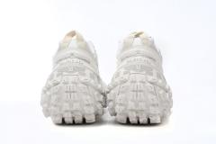 B Defender Light Beige 685613W2RAA9110