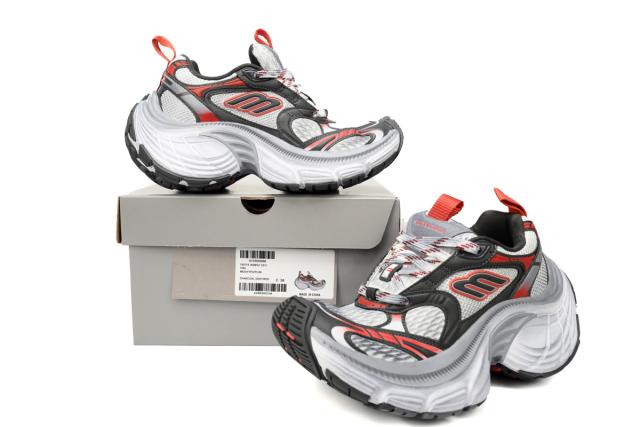 B Cargo Grey Black Red 784342 W2MV2 0311
