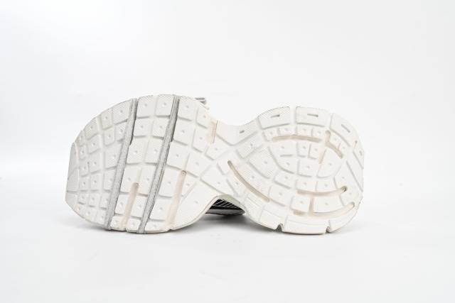 B 3XL Sneaker in Silver Rice White Black 542229W1RB50352