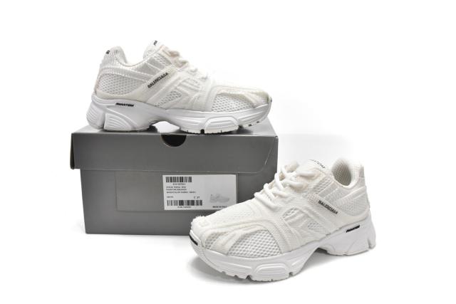 B Phantom Triple White 679339W2E929000