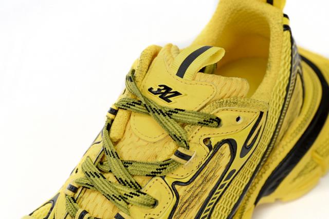 B 3XL Sneaker B lack Yellow 734733 W3XL2 7010