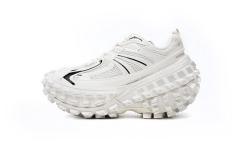 B Defender Light Beige 685613W2RAA9110