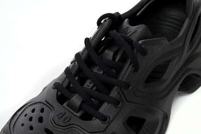 B HD Lace Up Black 702421W3CES1000