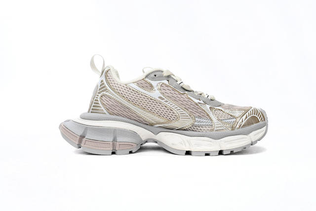B 3XL Sneaker in 0ff-White - 734734W3XL49191