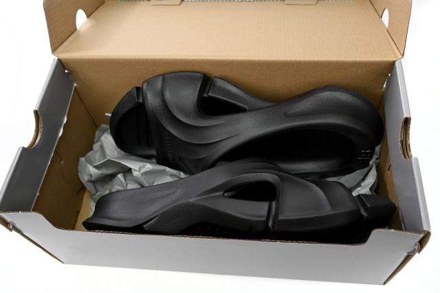 B HD Lace Up Black 702421W3CES1000
