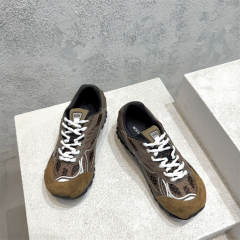 1:1 quality Bott2ga Runner Shoes