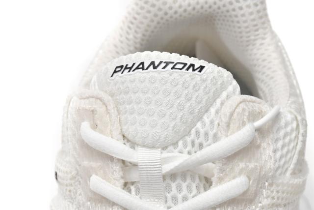 B Phantom Triple White 679339W2E929000