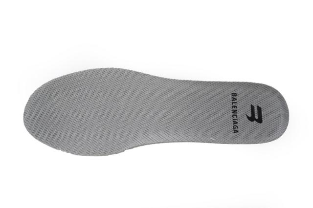 B Defender Grey 685613W2RA61200