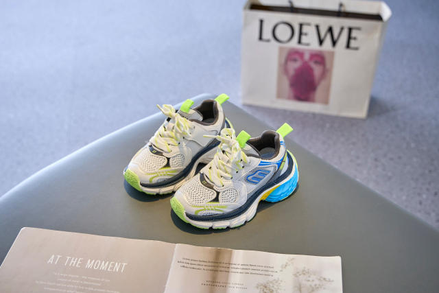 Retro Thick Sole Non-slip Tire Shoes sneakers for Kids 6 colors