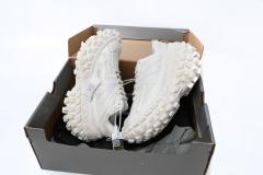 B Defender All White 685611W1RB31201