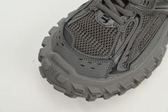 B Defender Black Gray 685611W2RA63000