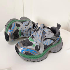 Large mesh breathable non-slip sneakers for Kids 5 colors