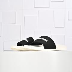 27968656 three-dimensional letter slippers 2 colors