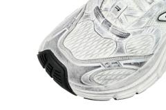 B Cargo White and Black 784342 W2MV2 9110
