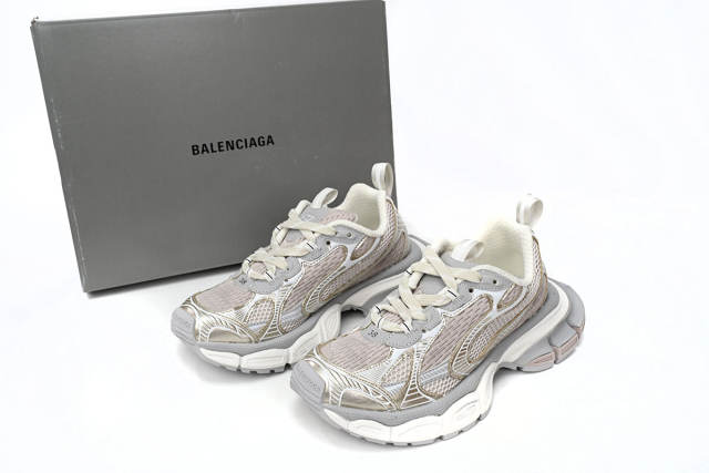 B 3XL Sneaker in 0ff-White - 734734W3XL49191