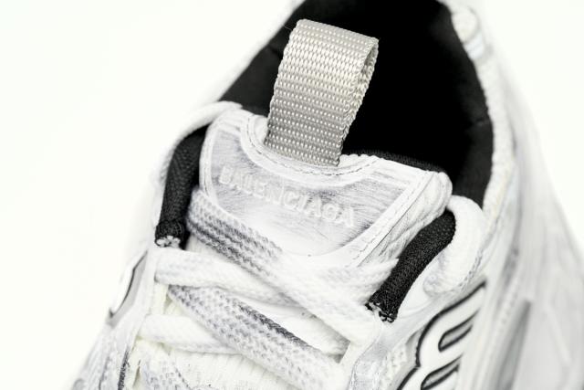 B Cargo White 784342 W2MV2 9110