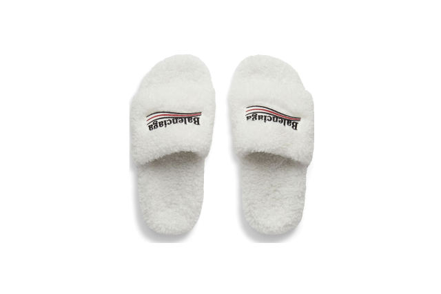 B Furry Slide White 654261W2DO19906