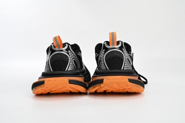 B 3XL Sneaker in All Black Orange 734731W3XL31178