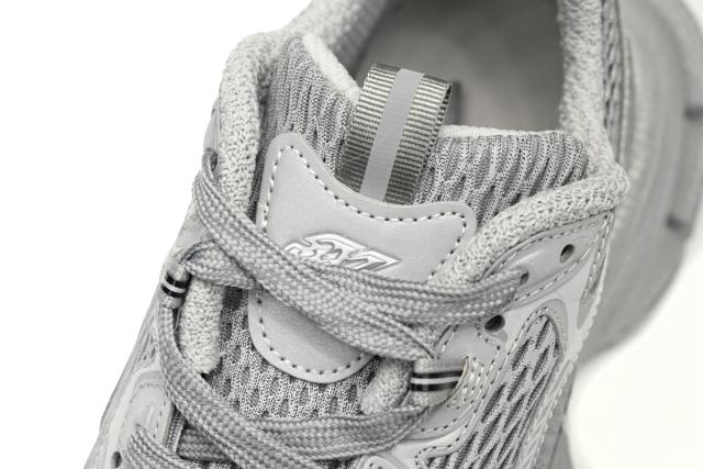 B 3XL Sneaker in Silver Light Gray 734731W3XLR1281