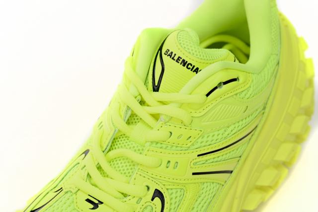 B Defender Fluo Yellow 685613W2RAB7510