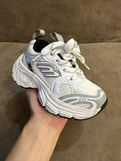 Large mesh breathable non-slip sneakers for Kids 5 colors
