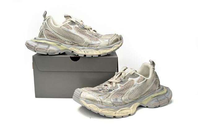 B 3XL Sneaker in Pagne 734731W3XL79191