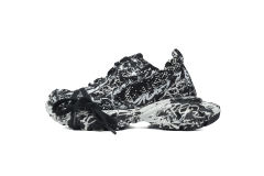 B 3XL Sneaker in Black Graffiti 734731 W3XDC 0236