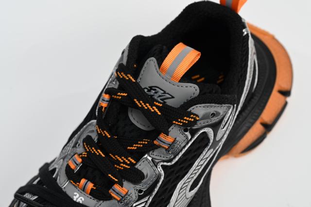 B 3XL Sneaker in All Black Orange 734731W3XL31178